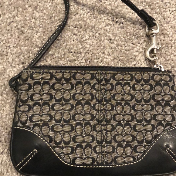 Coach Wristlet - Picture 6 of 6